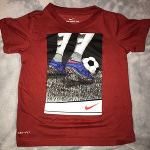 🔴 Nike Tee